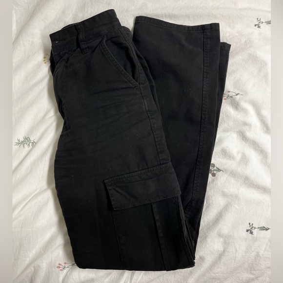 Stradivarius Cargo Pants - Picture 1 of 3